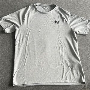 Under Armour Men's Light Gray Short Sleeve Tee